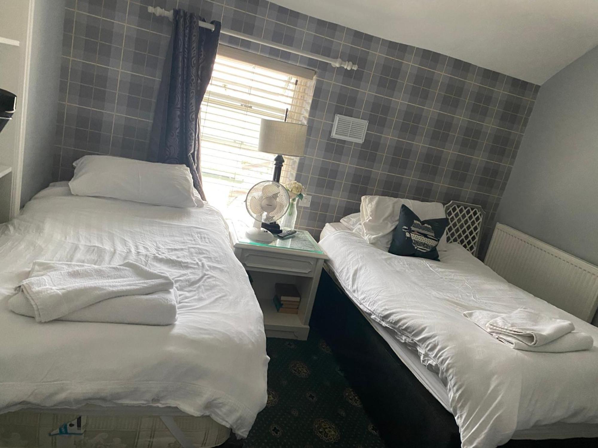 Holland Hotel Llanfachraeth المظهر الخارجي الصورة