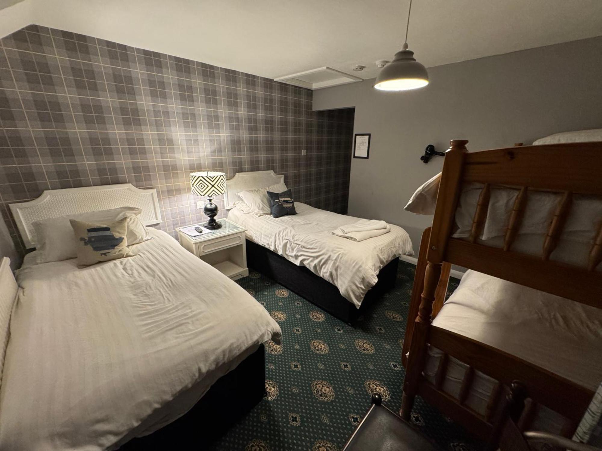 Holland Hotel Llanfachraeth المظهر الخارجي الصورة